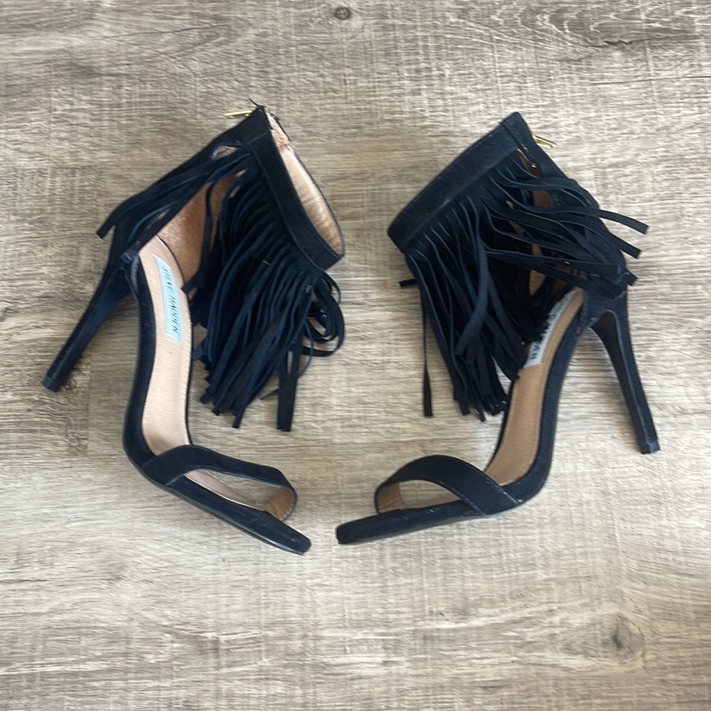 Steve Madden Staarz suede fringe strap heels - Picture 3 of 7